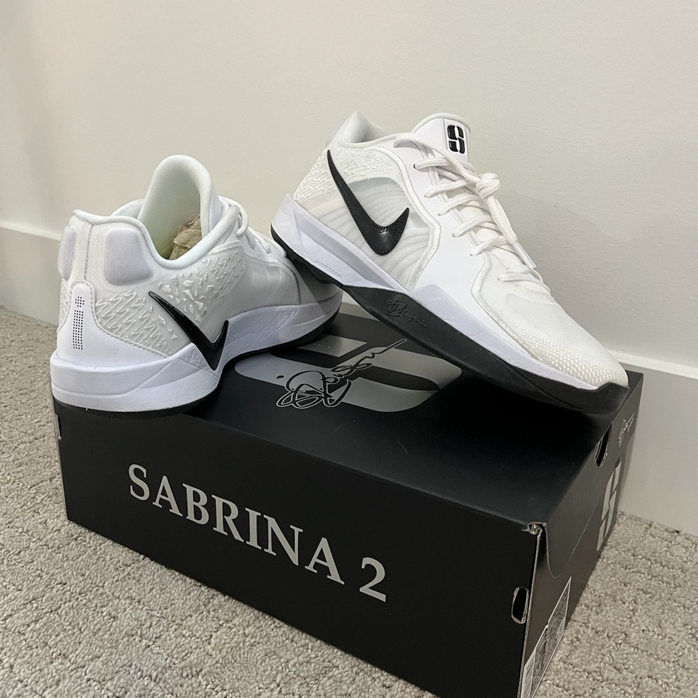 Nike Sabrina 2 TB Basketball Shoes Size 10.5 - Picture 2 of 4